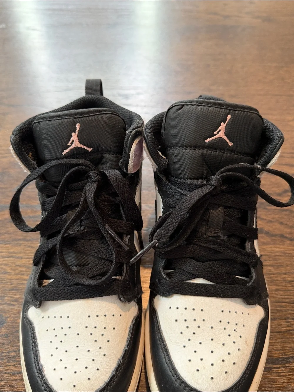 Nike Girls Air Jordan Black and White High-Top Sneakers Size 2.5